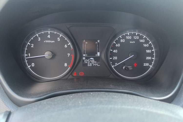 Used Hyundai Verna (older generation) 2017 1.4L Manual Refreshed Version China VI Standard Instrument Cluster