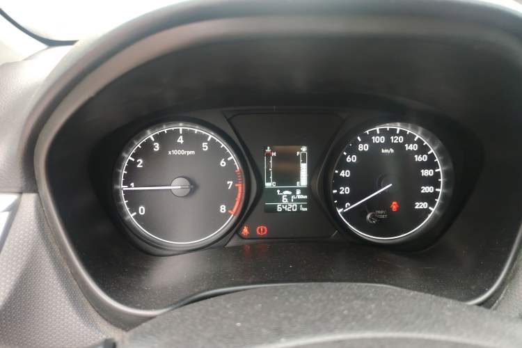 Used Hyundai Verna (older generation) 2017 1.4L Manual Refreshed Version China VI Standard Instrument Cluster
