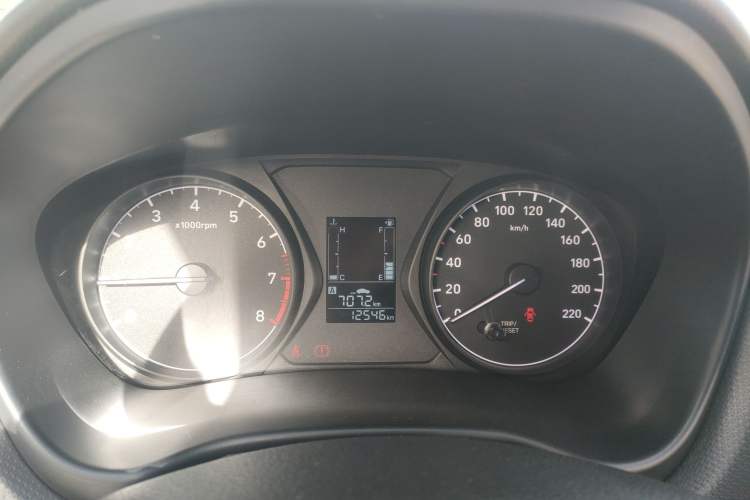 Used Hyundai Verna (older generation) 2017 1.4L Manual Colorful Skyroof Version China V Standard Instrument Cluster