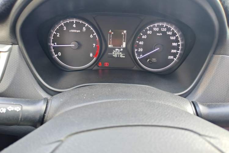 Used Hyundai Verna (older generation) 2017 1.4L Manual Colorful Skyroof Version China VI Standard Instrument Cluster