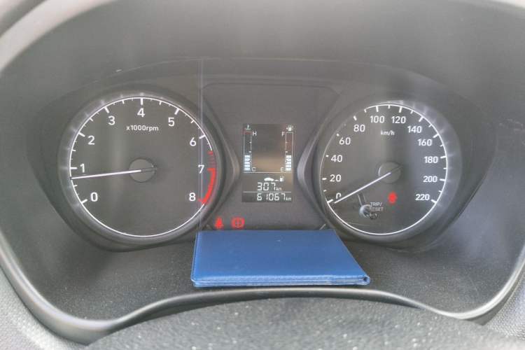 Used Hyundai Verna (older generation) 2017 1.4L Manual Refreshed Version China VI Standard Instrument Cluster