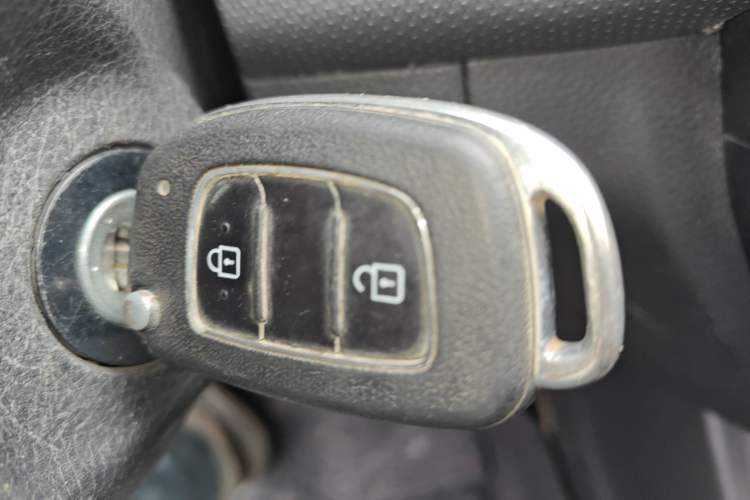 Used Hyundai Verna (older generation) 2017 1.4L Automatic YueXiang Edition China V-standard Interior 1