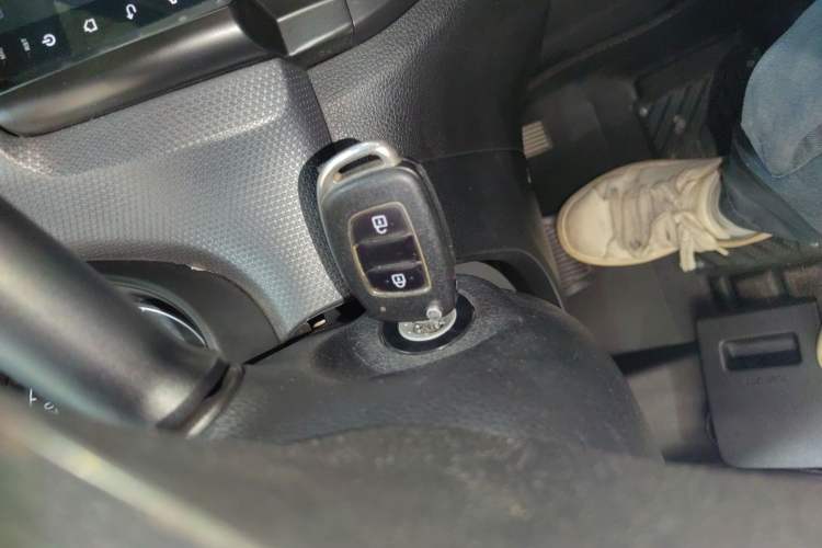 Used Hyundai Verna (older generation) 2017 1.4L Automatic YueXiang Edition China V-standard Interior 1