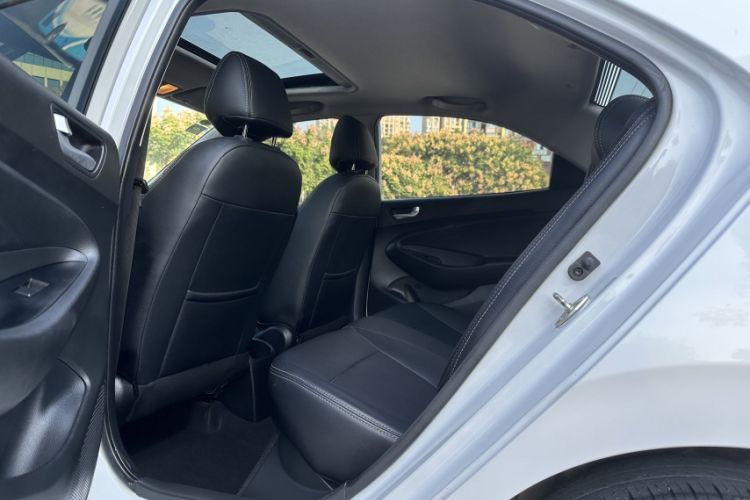 Used Hyundai Verna (older generation) 2017 1.4L Automatic YueXiang Edition China V-standard Interior 2
