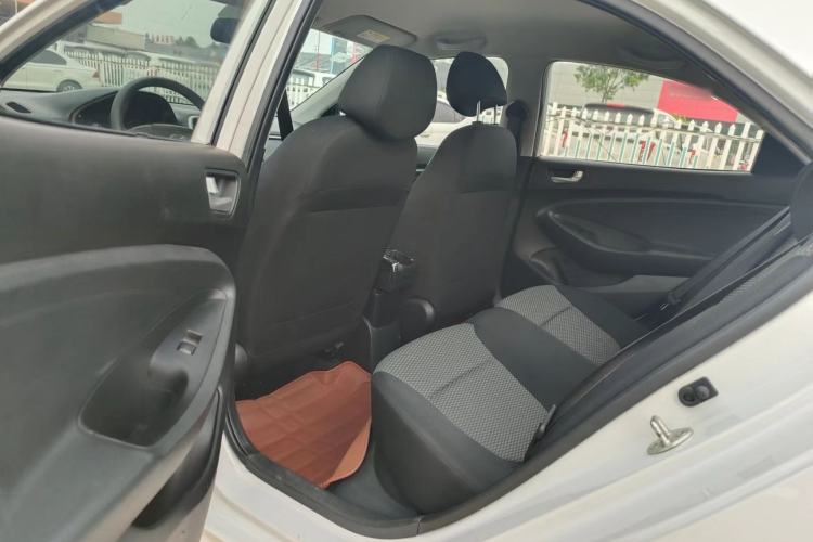 Used Hyundai Verna (older generation) 2017 1.4L Manual Refreshed Version China V Standard Interior 2