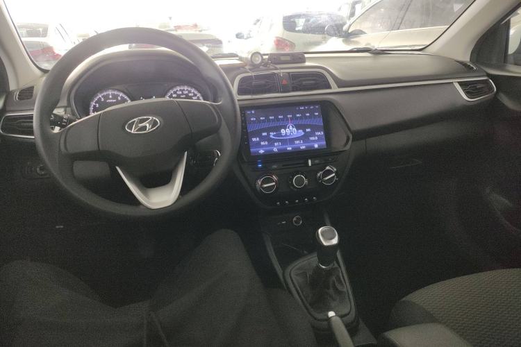 Used Hyundai Verna (older generation) 2017 1.4L Manual Huancai Edition China V Standard Interior 2