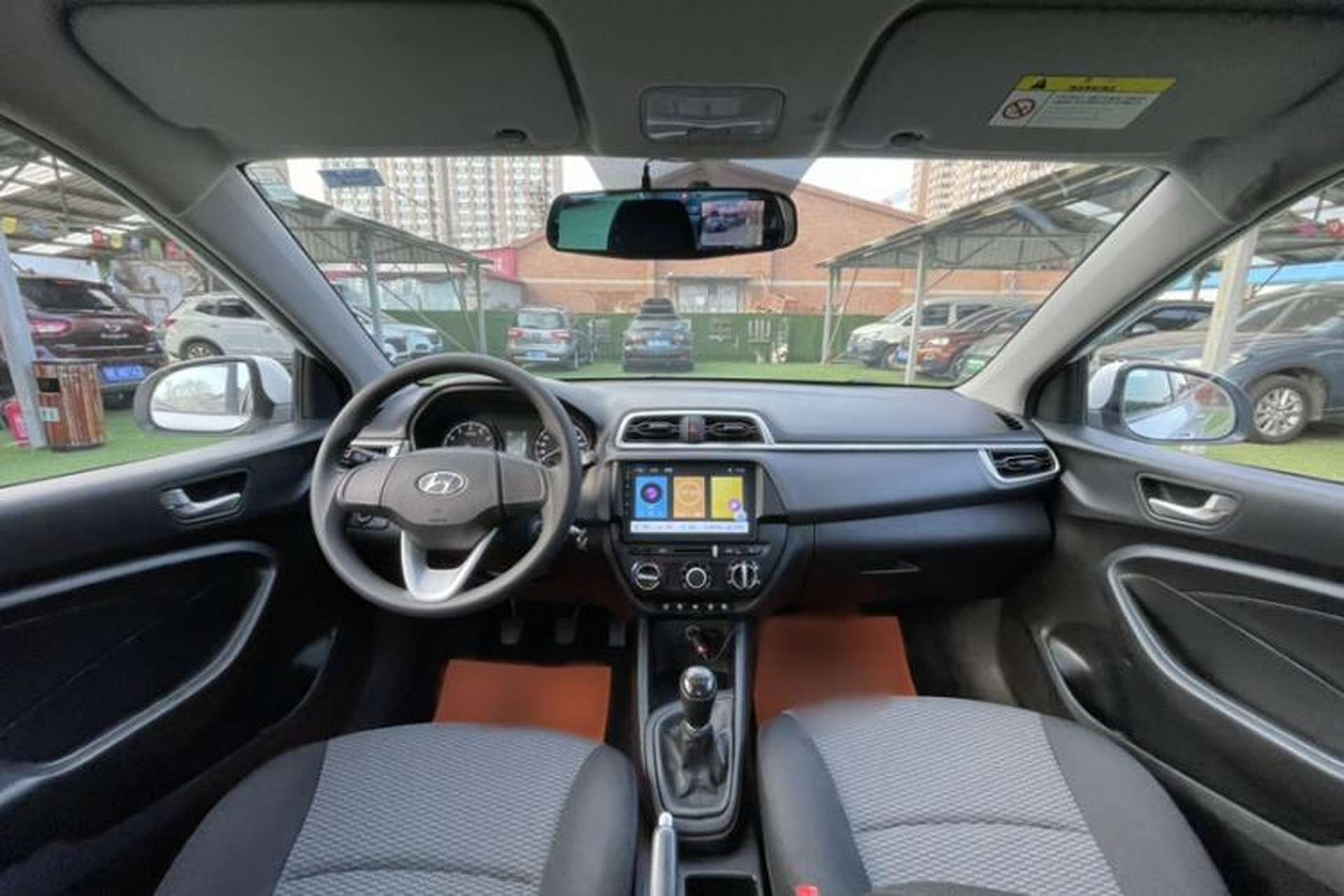Used Hyundai Verna (older generation) 2017 1.4L Manual Refreshed Version China V Standard Interior 6