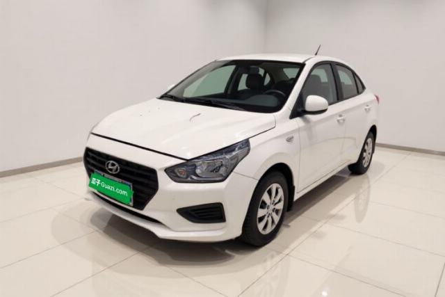 Hyundai Verna (older generation) 2017 1.4L Manual Refreshed Version China VI Standard مستعملة