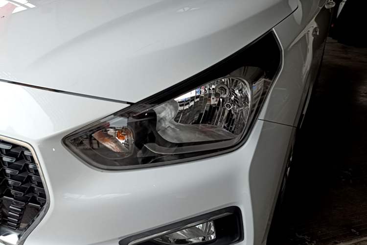Used Hyundai Verna (older generation) 2017 1.4L Automatic YueXiang Edition China V-standard Left Front Headlight