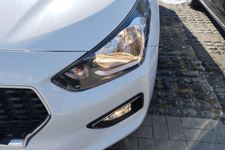Used Hyundai Verna (older generation) 2017 1.4L Manual Huancai Edition China V Standard Left Front Headlight
