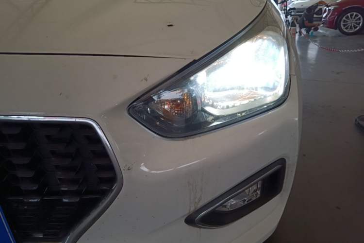 Used Hyundai Verna (older generation) 2017 1.4L Automatic YueXiang Edition China VI Standard Left Front Headlight