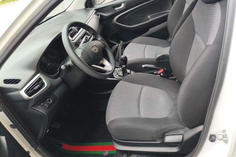 Used Hyundai Verna (older generation) 2017 1.4L Manual Refreshed Version China V Standard Left Front Seat