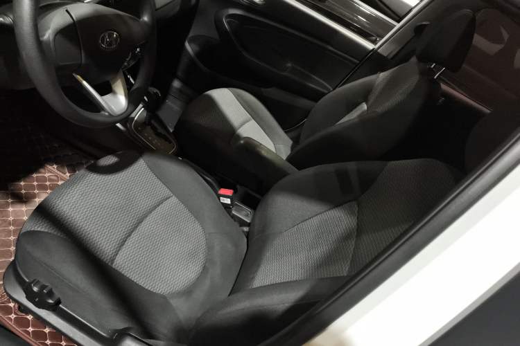Used Hyundai Verna (older generation) 2017 1.4L Automatic YueXiang Edition China VI Standard Left Front Seat