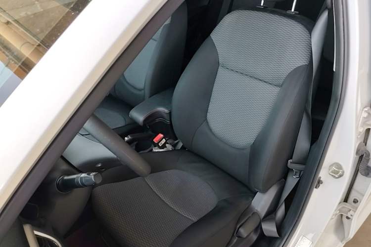Used Hyundai Verna (older generation) 2017 1.4L Manual Refreshed Version China V Standard Left Front Seat