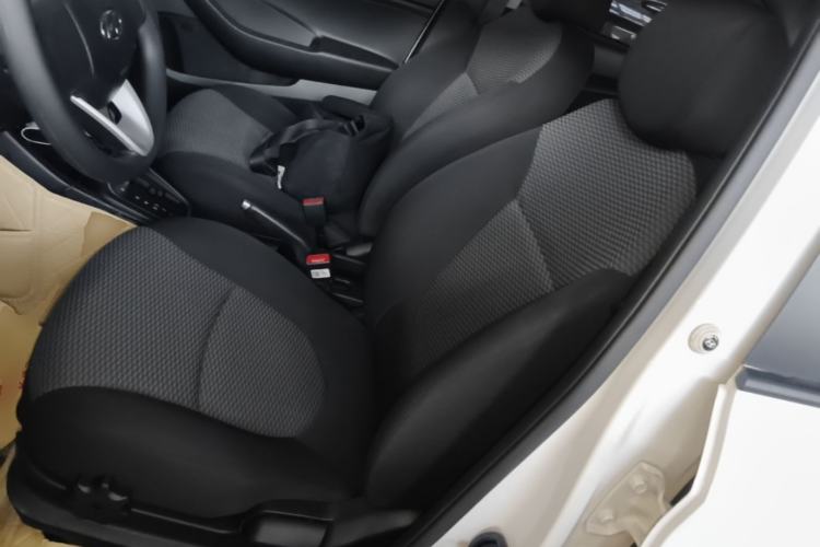 Used Hyundai Verna (older generation) 2017 1.4L Automatic YueXiang Edition China VI Standard Left Front Seat