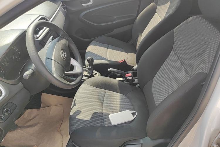 Used Hyundai Verna (older generation) 2017 1.4L Manual Refreshed Version China VI Standard Left Front Seat