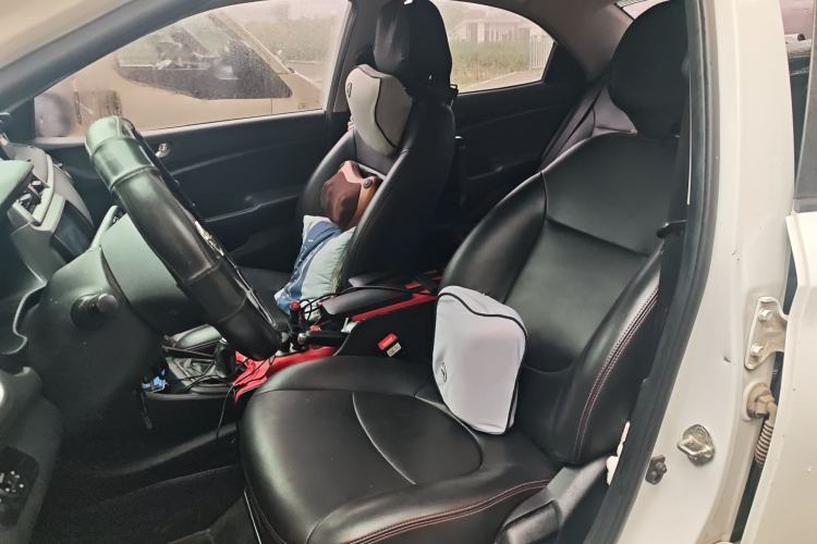 Used Hyundai Verna (older generation) 2017 1.4L Manual Huancailian Connected Version China V Standard Left Front Seat
