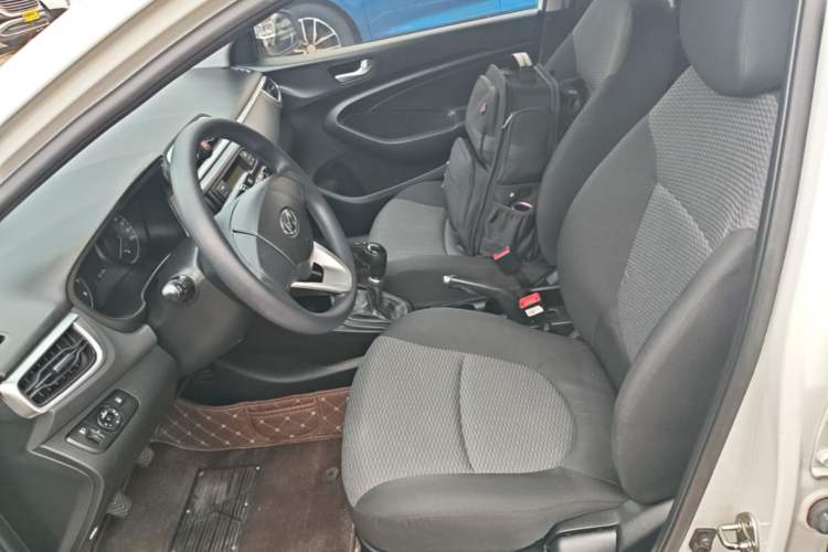 Used Hyundai Verna (older generation) 2017 1.4L Manual Refreshed Version China VI Standard Left Front Seat