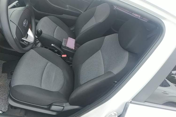 Used Hyundai Verna (older generation) 2017 1.4L Manual Refreshed Version China V Standard Left Front Seat