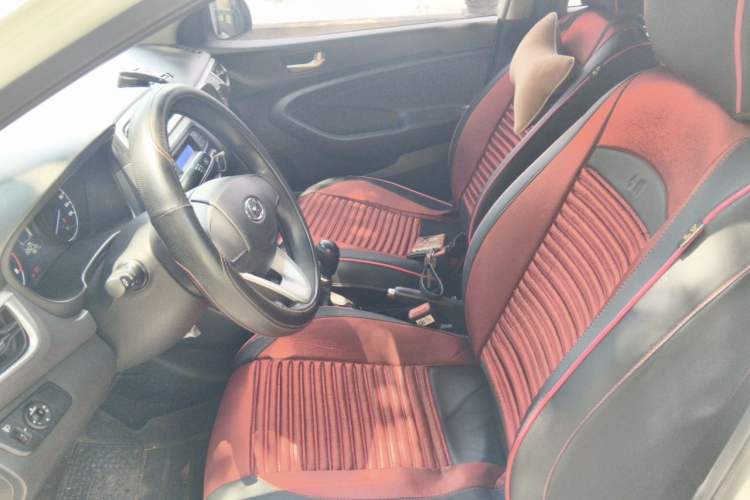 Used Hyundai Verna (older generation) 2017 1.4L Manual Refreshed Version China VI Standard Left Front Seat