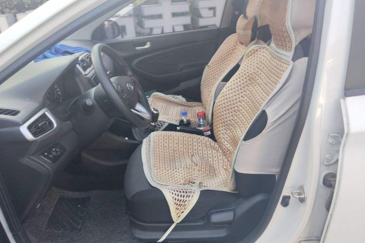 Used Hyundai Verna (older generation) 2017 1.4L Manual Huancailian Connected Version China V Standard Left Front Seat