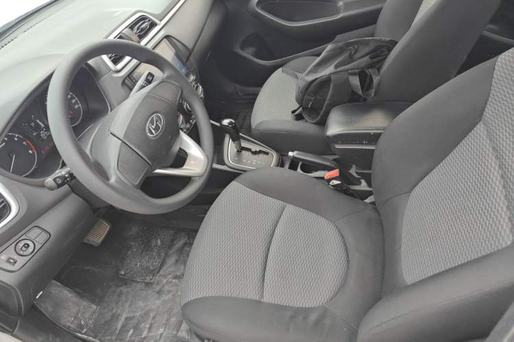 Used Hyundai Verna (older generation) 2017 1.4L Automatic YueXiang Edition China V-standard Left Front Seat