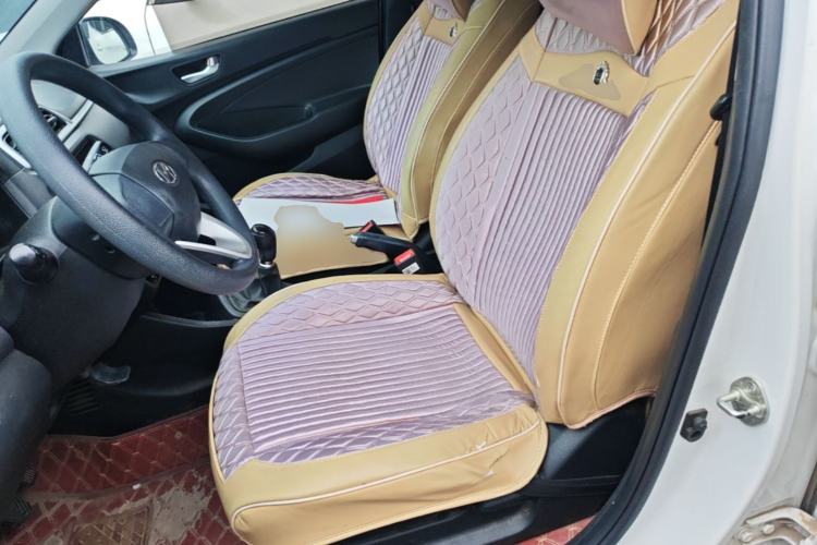 Used Hyundai Verna (older generation) 2017 1.4L Manual Refreshed Version China VI Standard Left Front Seat