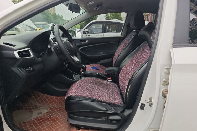 Used Hyundai Verna (older generation) 2017 1.4L Manual Refreshed Version China V Standard Left Front Seat