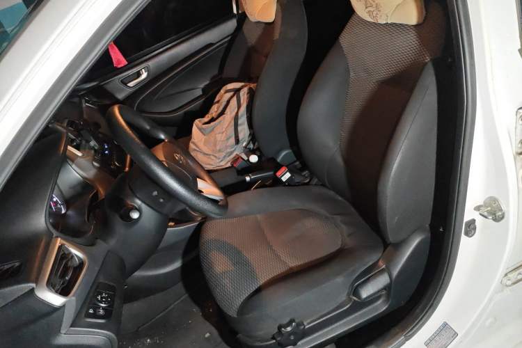 Used Hyundai Verna (older generation) 2017 1.4L Automatic YueXiang Edition China V-standard Left Front Seat