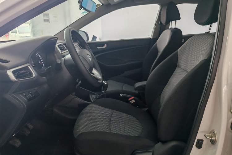 Used Hyundai Verna (older generation) 2017 1.4L Manual Huancai Edition China V Standard Left Front Seat
