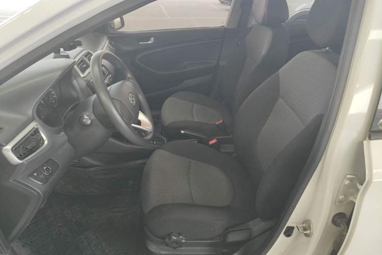 Used Hyundai Verna (older generation) 2017 1.4L Automatic YueXiang Edition China V-standard Left Front Seat