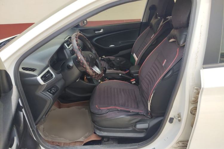 Used Hyundai Verna (older generation) 2017 1.4L Manual Refreshed Version China V Standard Left Front Seat