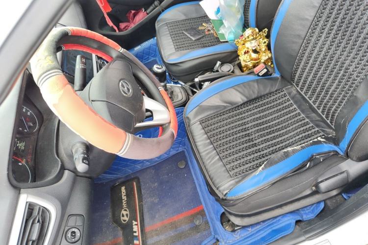 Used Hyundai Verna (older generation) 2017 1.4L Manual Colorful Skyroof Version China V Standard Left Front Seat
