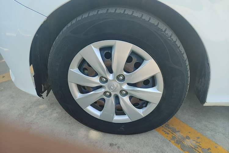 Used Hyundai Verna (older generation) 2017 1.4L Manual Refreshed Version China V Standard Left Front Wheel Hub