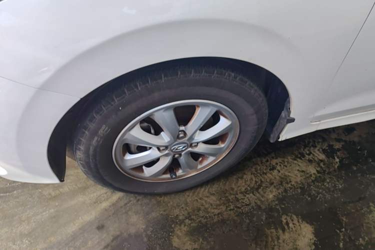 Used Hyundai Verna (older generation) 2017 1.4L Manual Huancai Edition China V Standard Left Front Wheel Hub