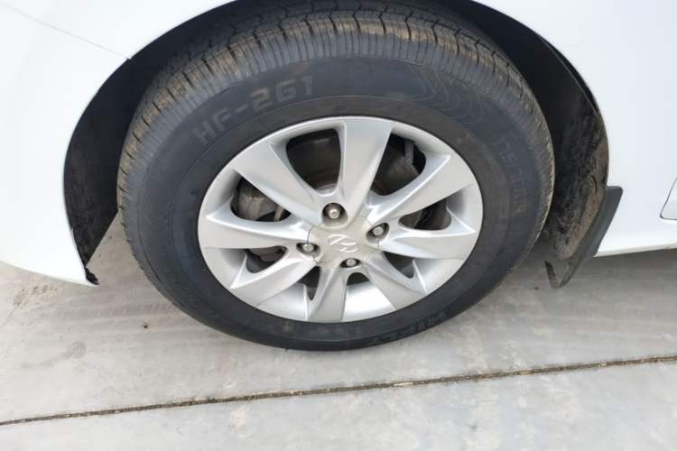 Used Hyundai Verna (older generation) 2017 1.4L Manual Refreshed Version China V Standard Left Front Wheel Hub