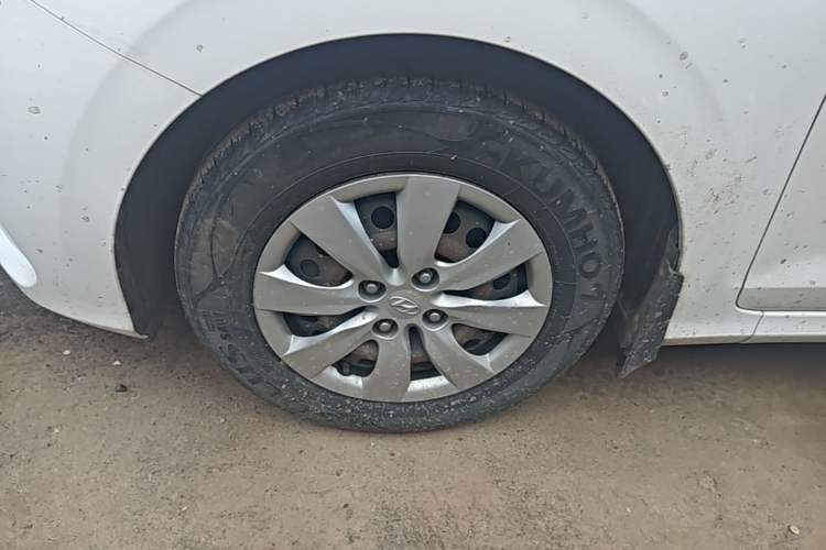 Used Hyundai Verna (older generation) 2017 1.4L Manual Refreshed Version China V Standard Left Front Wheel Hub