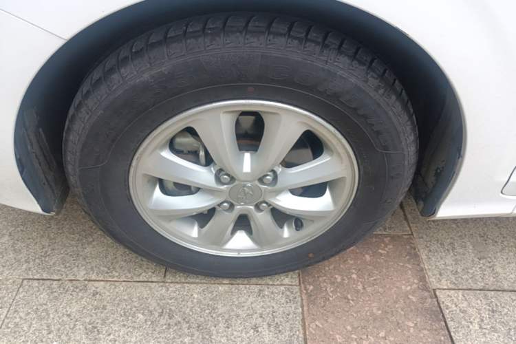 Used Hyundai Verna (older generation) 2017 1.4L Automatic YueXiang Edition China V-standard Left Front Wheel Hub