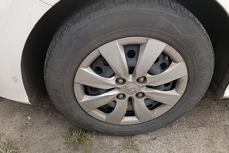 Used Hyundai Verna (older generation) 2017 1.4L Manual Refreshed Version China VI Standard Left Front Wheel Hub