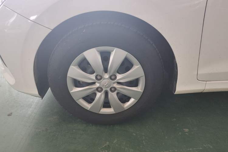 Used Hyundai Verna (older generation) 2017 1.4L Manual Refreshed Version China V Standard Left Front Wheel Hub
