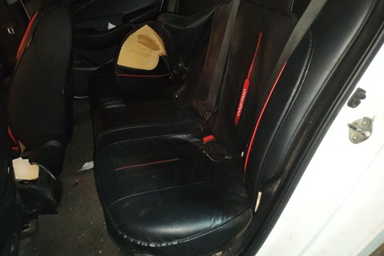 Used Hyundai Verna (older generation) 2017 1.4L Manual Colorful Skyroof Version China V Standard Left Rear Seat