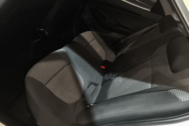 Used Hyundai Verna (older generation) 2017 1.4L Automatic YueXiang Edition China VI Standard Left Rear Seat