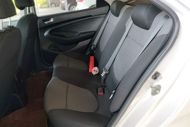 Used Hyundai Verna (older generation) 2017 1.4L Manual Refreshed Version China V Standard Left Rear Seat
