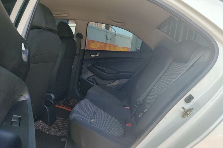 Used Hyundai Verna (older generation) 2017 1.4L Manual Refreshed Version China V Standard Left Rear Seat