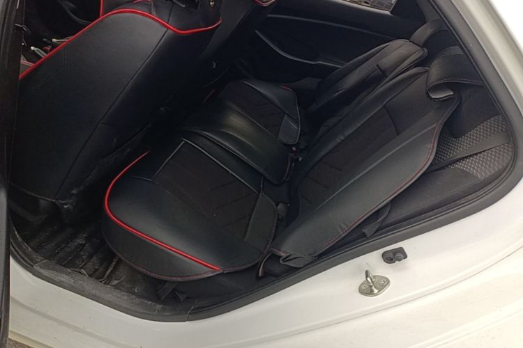 Used Hyundai Verna (older generation) 2017 1.4L Manual Colorful Skyroof Version China V Standard Left Rear Seat
