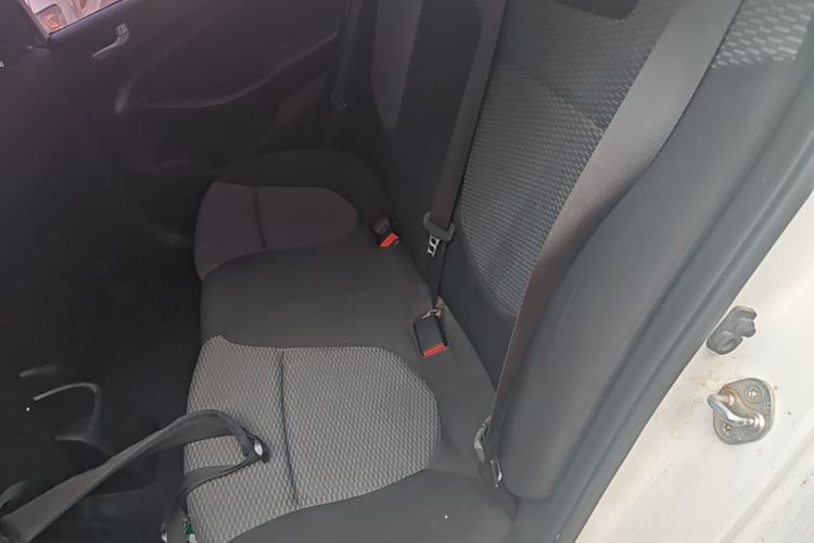 Used Hyundai Verna (older generation) 2017 1.4L Manual Refreshed Version China V Standard Left Rear Seat