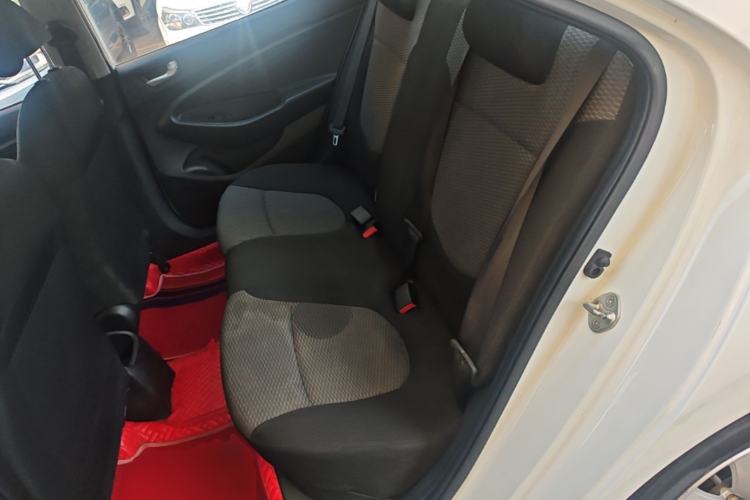 Used Hyundai Verna (older generation) 2017 1.4L Automatic YueXiang Edition China VI Standard Left Rear Seat