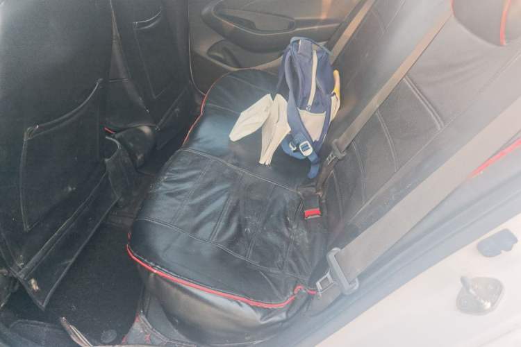 Used Hyundai Verna (older generation) 2017 1.4L Manual Huancai Edition China V Standard Left Rear Seat