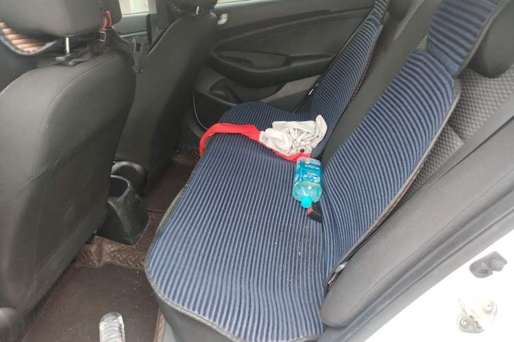 Used Hyundai Verna (older generation) 2017 1.4L Manual Refreshed Version China VI Standard Left Rear Seat
