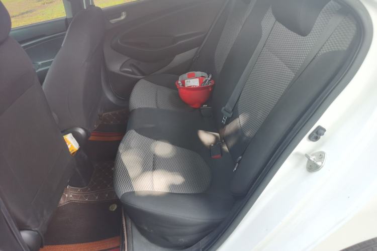 Used Hyundai Verna (older generation) 2017 1.4L Automatic YueXiang Edition China V-standard Left Rear Seat